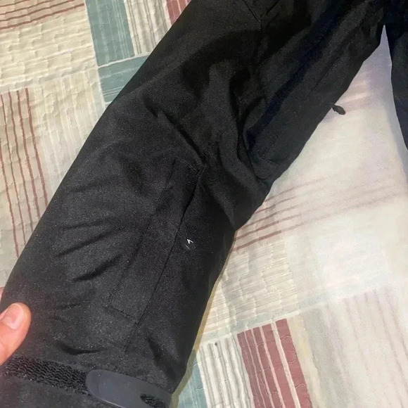 OROS INSULATED PARKA for Skiing ⛷️ winter activities - Picture 5 of 9